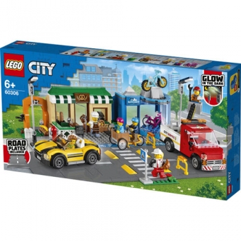 60306-shopping-street
