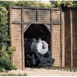 ho-tunel-de-madera